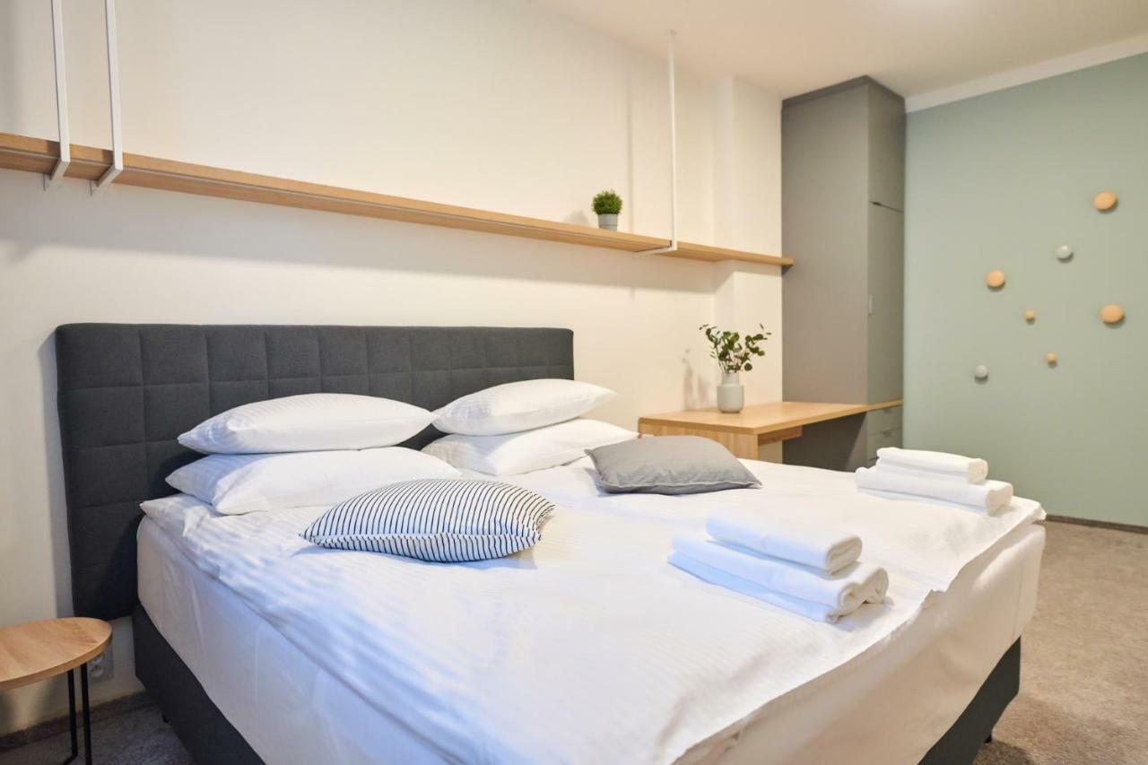 Basement Suite,1384809485:JPEG