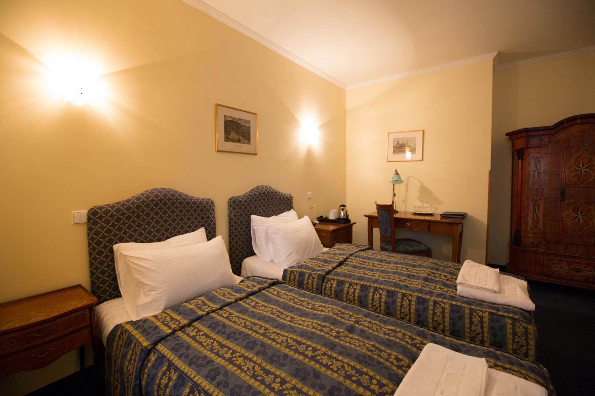 Triple Room,908605201:JPEG