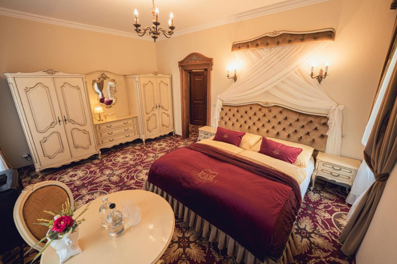 Deluxe King Room,995641027:JPEG