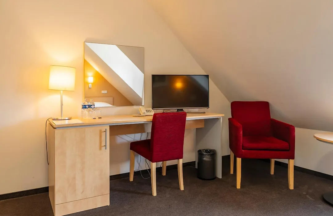 Hotel Chvalska Tvrz-1