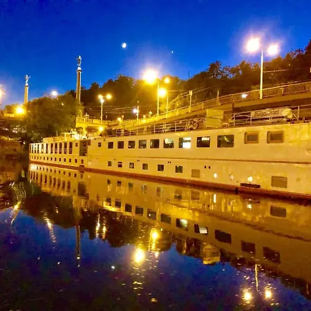 Florentina Boat-3