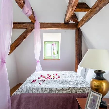 Nobles Apartments-3