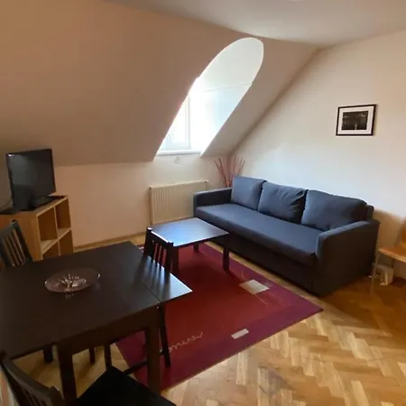 Apartment Florenc-2