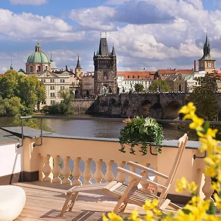 Residence Charles Bridge-3