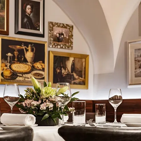 Mandarin Oriental, Prague-3