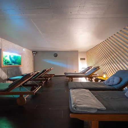 Wellness Rooms Central-3