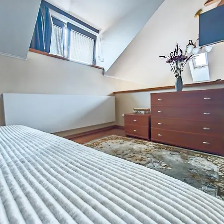 Unique Location With Hot-Tub, Terrace And Garden-2