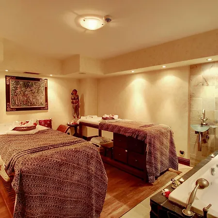 Alchymist Grand Hotel And Spa-3