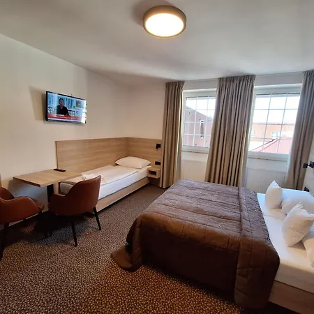 Hotel Avion-2