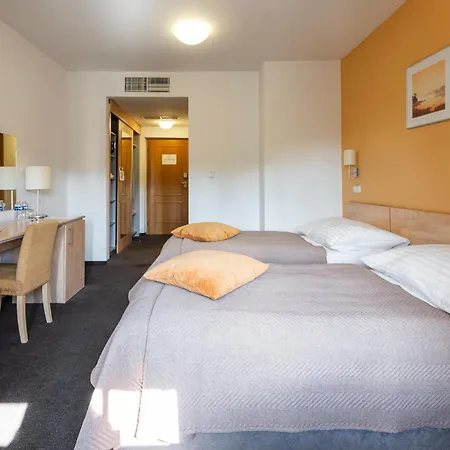 Hotel Chvalska Tvrz-3