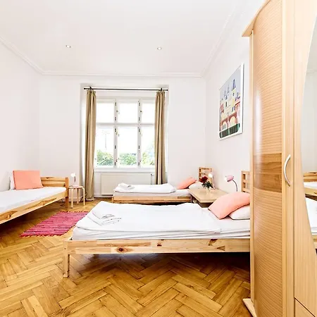 Chill Hill Apartments-3
