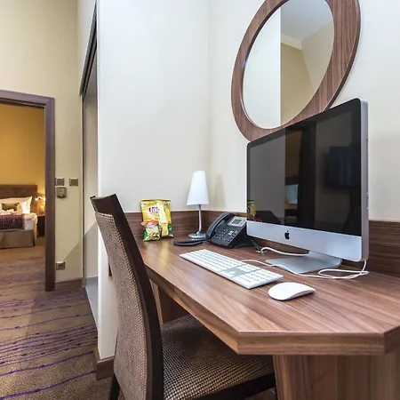 Merchants Crown Suites And Spa-3