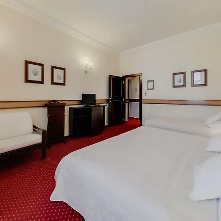 Louren Hotel-2