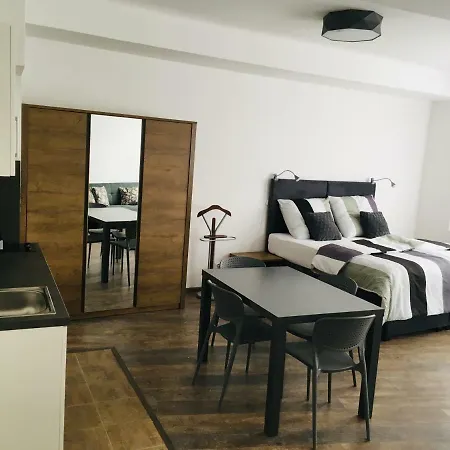 Like Home Apartments Prague-2