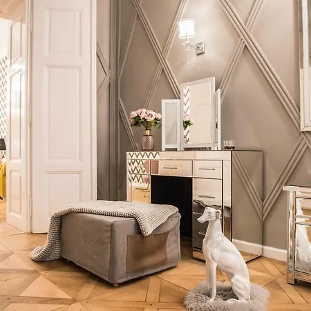 Dali Wenceslas Square Apartment-2