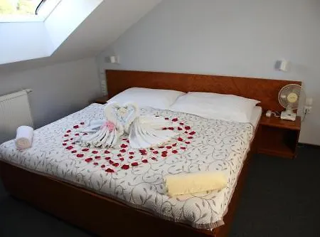Hotel Ertousy-2