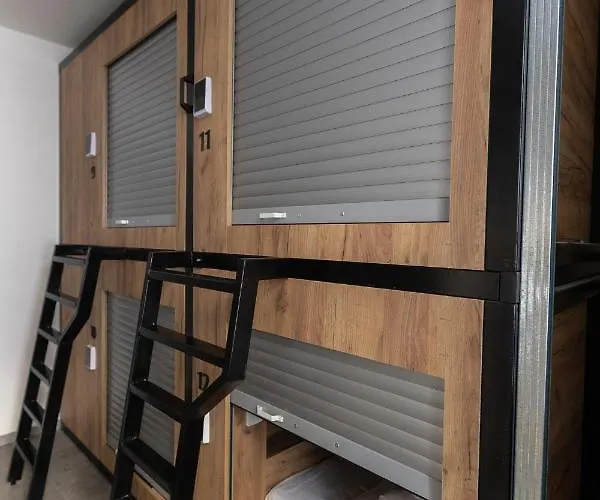 Capsule Hostel Andel Centre Spirit Πράγα