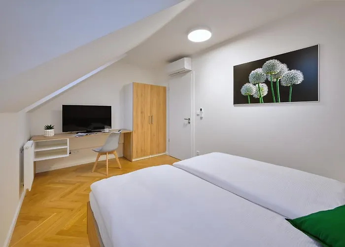 Downtown Suites Rubesova Prag