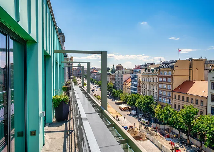 Vn3 Terraces Suites By Adrez Praha