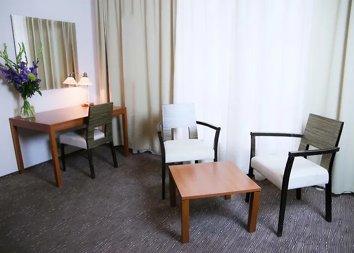 Academic Hotel & Congress Centre Roztoky 